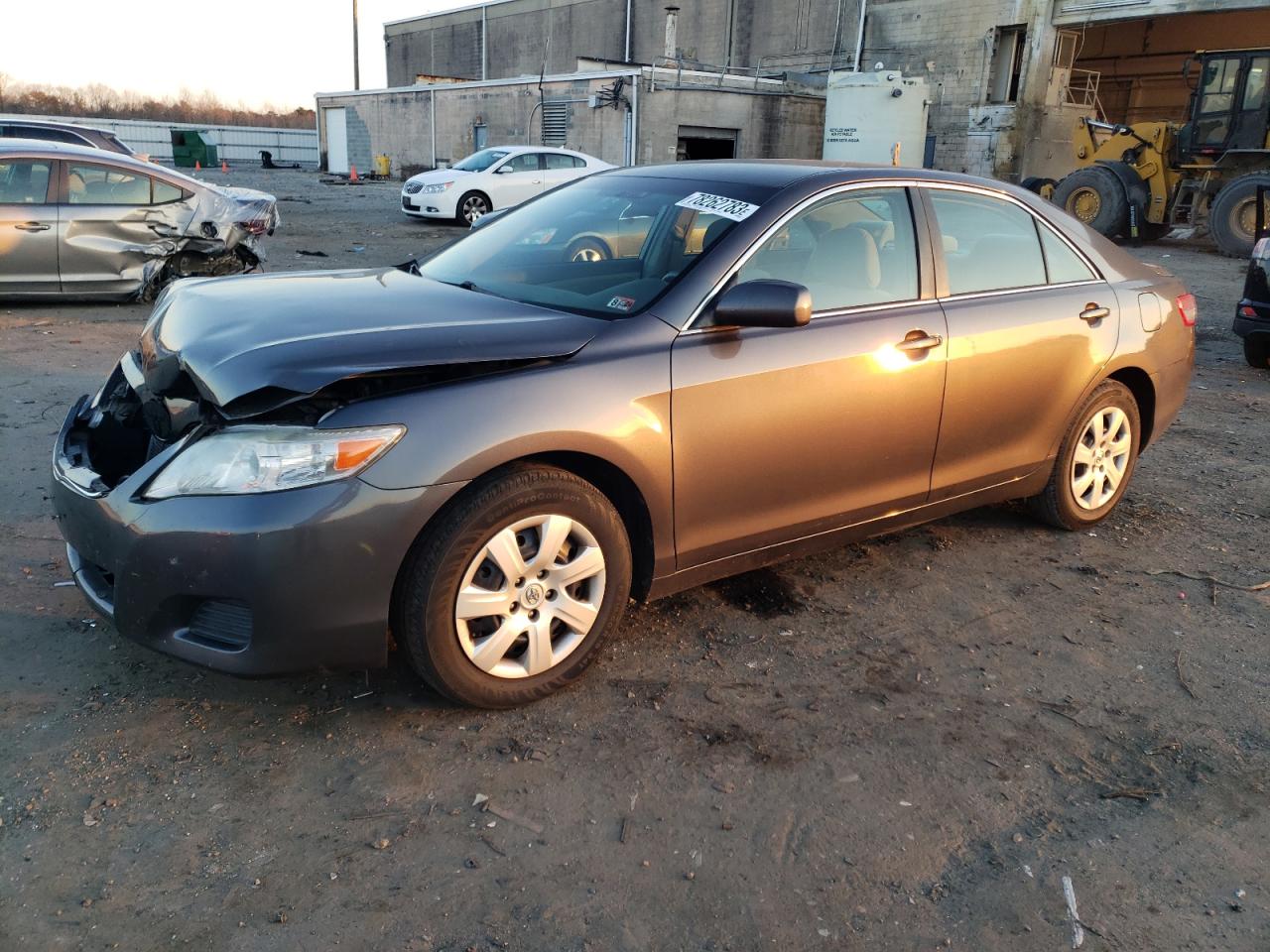 Obraz 1 z 2011 TOYOTA CAMRY BASE 2011 z VIN 4T1BF3EK4BU755596