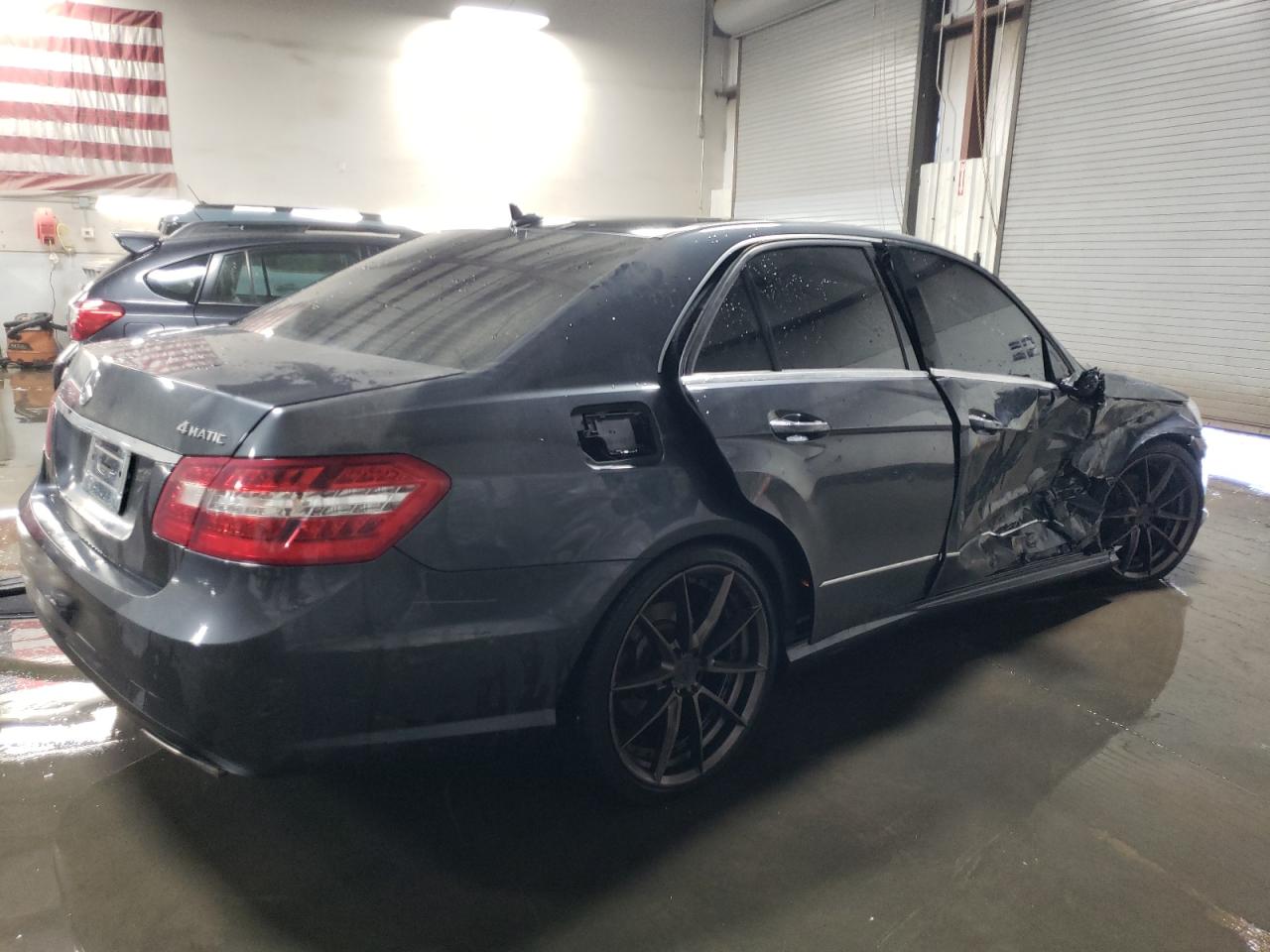 Obraz 3 z 2010 MERCEDES-BENZ E 350 4MATIC 2010 z VIN WDDHF8HB8AA073236