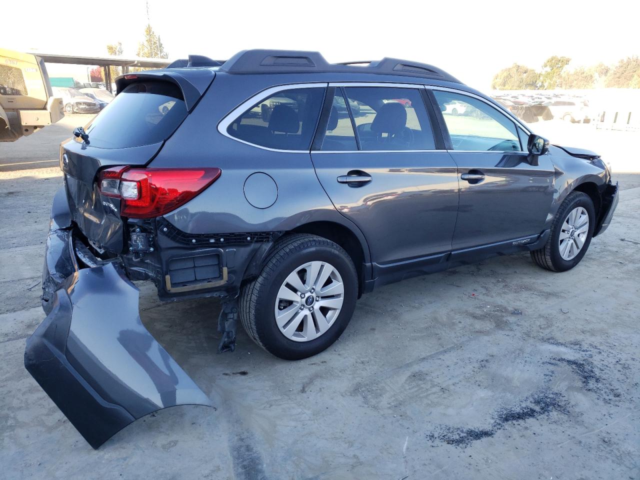 Image 3 of 2018 SUBARU OUTBACK 2.5I PREMIUM 2018 with VIN 4S4BSAFC1J3293669