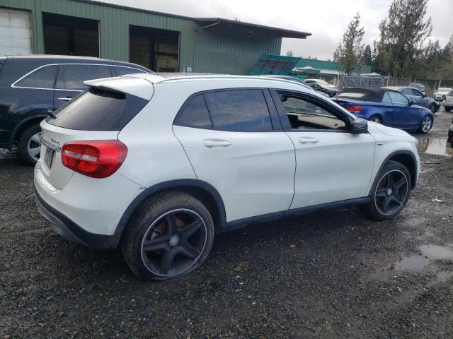 Obraz 3 z 2015 MERCEDES-BENZ GLA 250 4MATIC 2015 z VIN WDCTG4GB4FJ038111