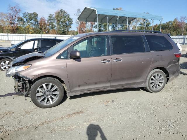 2020 TOYOTA SIENNA XLE 2020 image