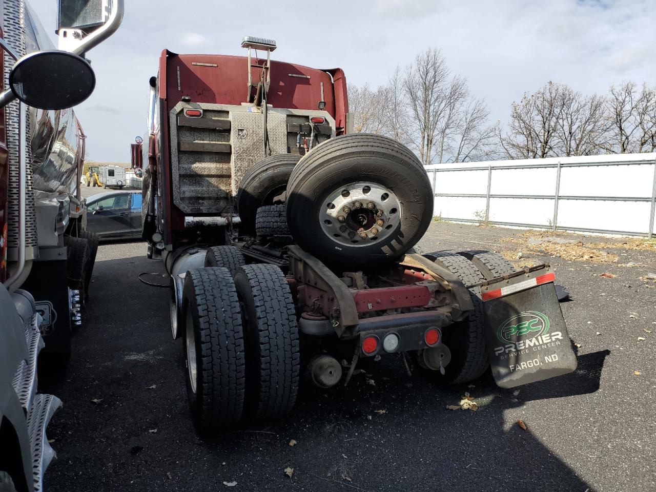Image 3 of 1997 KENWORTH CONSTRUCTION W900 1997 with VIN 1XKWDB9X9VJ742610