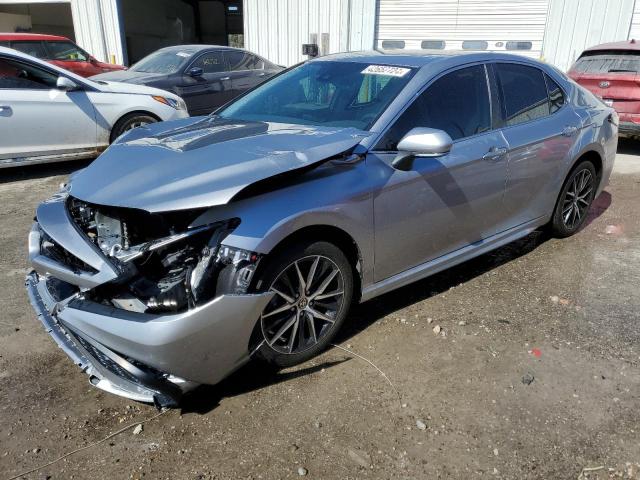 Image 1 of 2022 TOYOTA CAMRY SE 2022 with VIN 4T1T11AK5NU660157