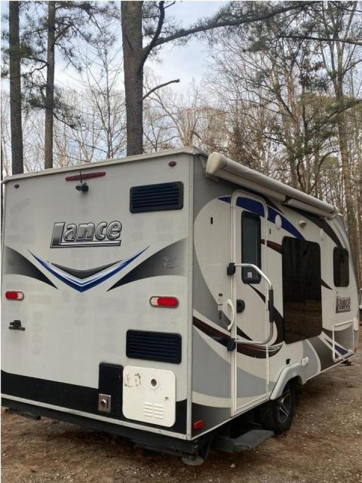 Image 3 of 2017 LANCIA 1475 2017 with VIN 56YTT1415JL321318