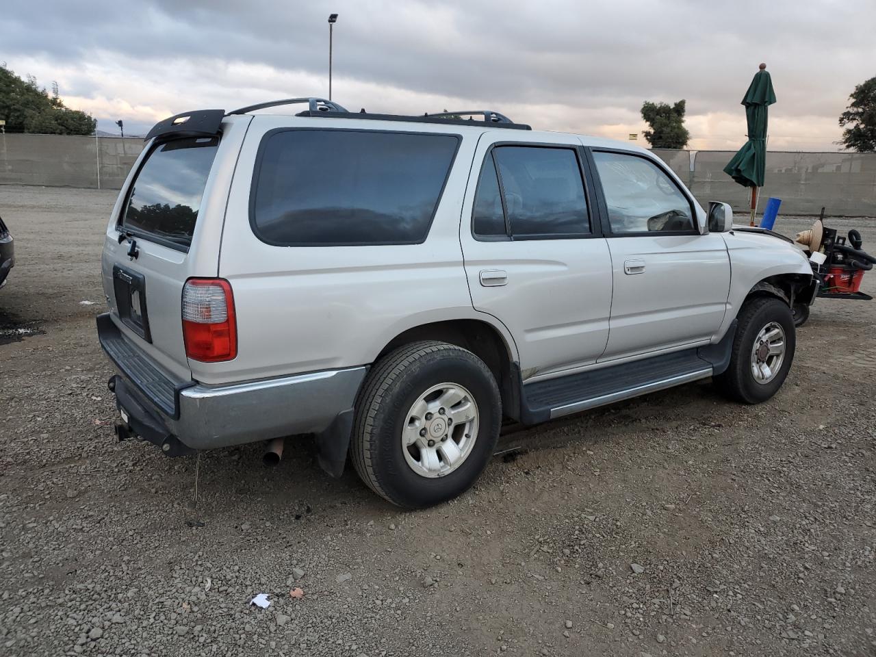 Obraz 3 z 1997 TOYOTA 4RUNNER SR5 1997 z VIN JT3GN86RXV0048315