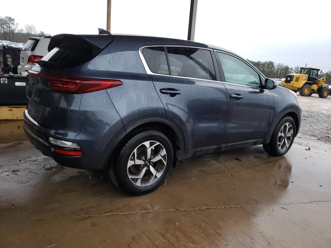 Image 3 of 2020 KIA SPORTAGE LX 2020 with VIN KNDPM3AC5L7722055