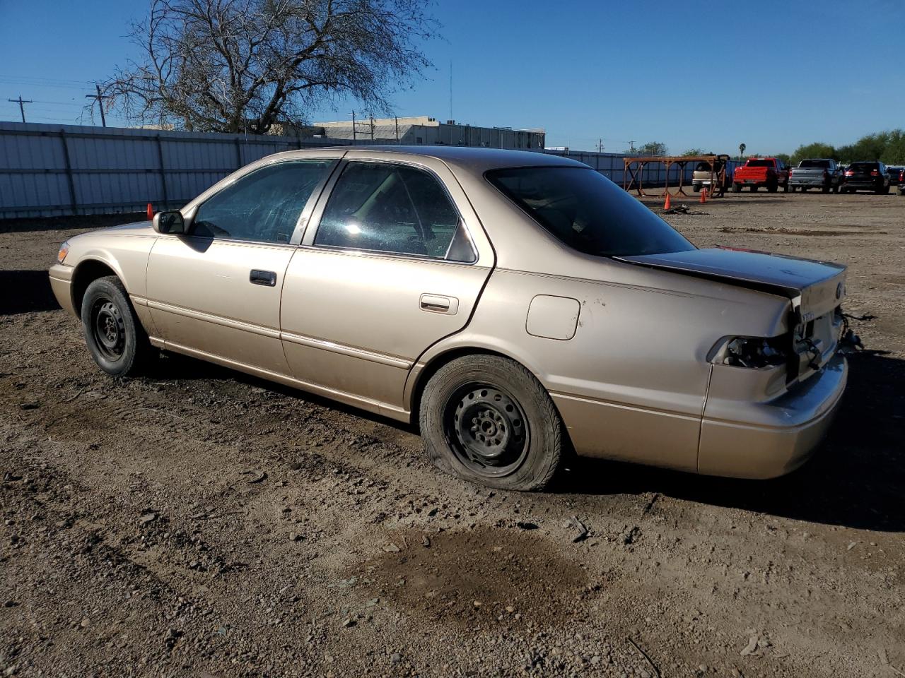 Image 2 of 1998 TOYOTA CAMRY CE 1998 with VIN 4T1BG22K5WU846362