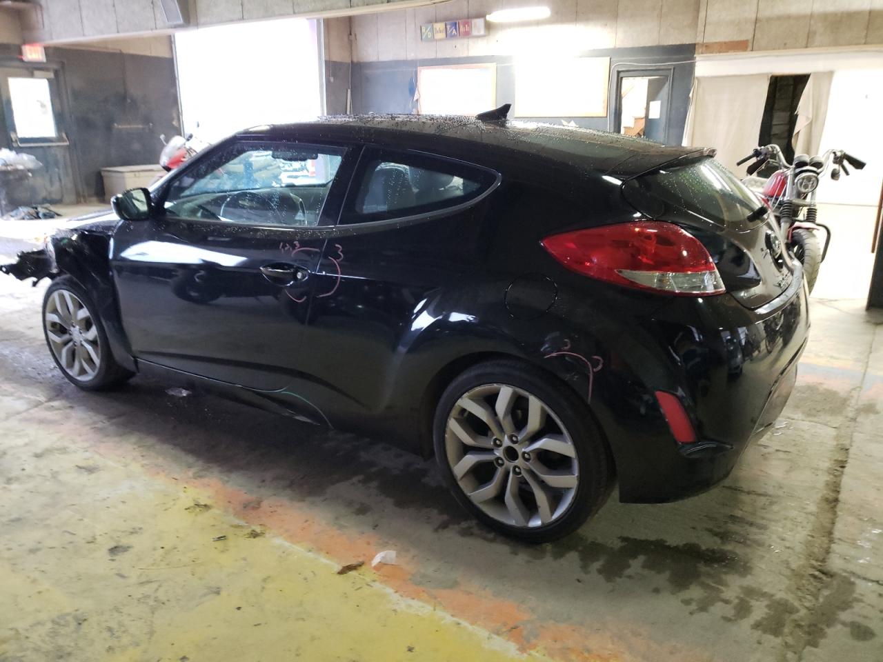 Изображение 2 2012 HYUNDAI VELOSTER  2012 с VIN KMHTC6AD5CU027924