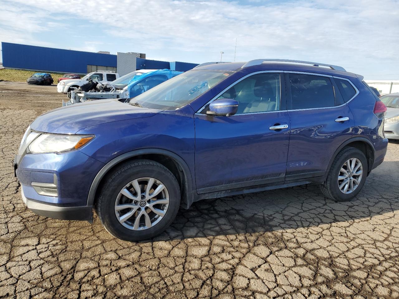 Изображение 1 2017 NISSAN ROGUE S 2017 с VIN KNMAT2MVXHP596363