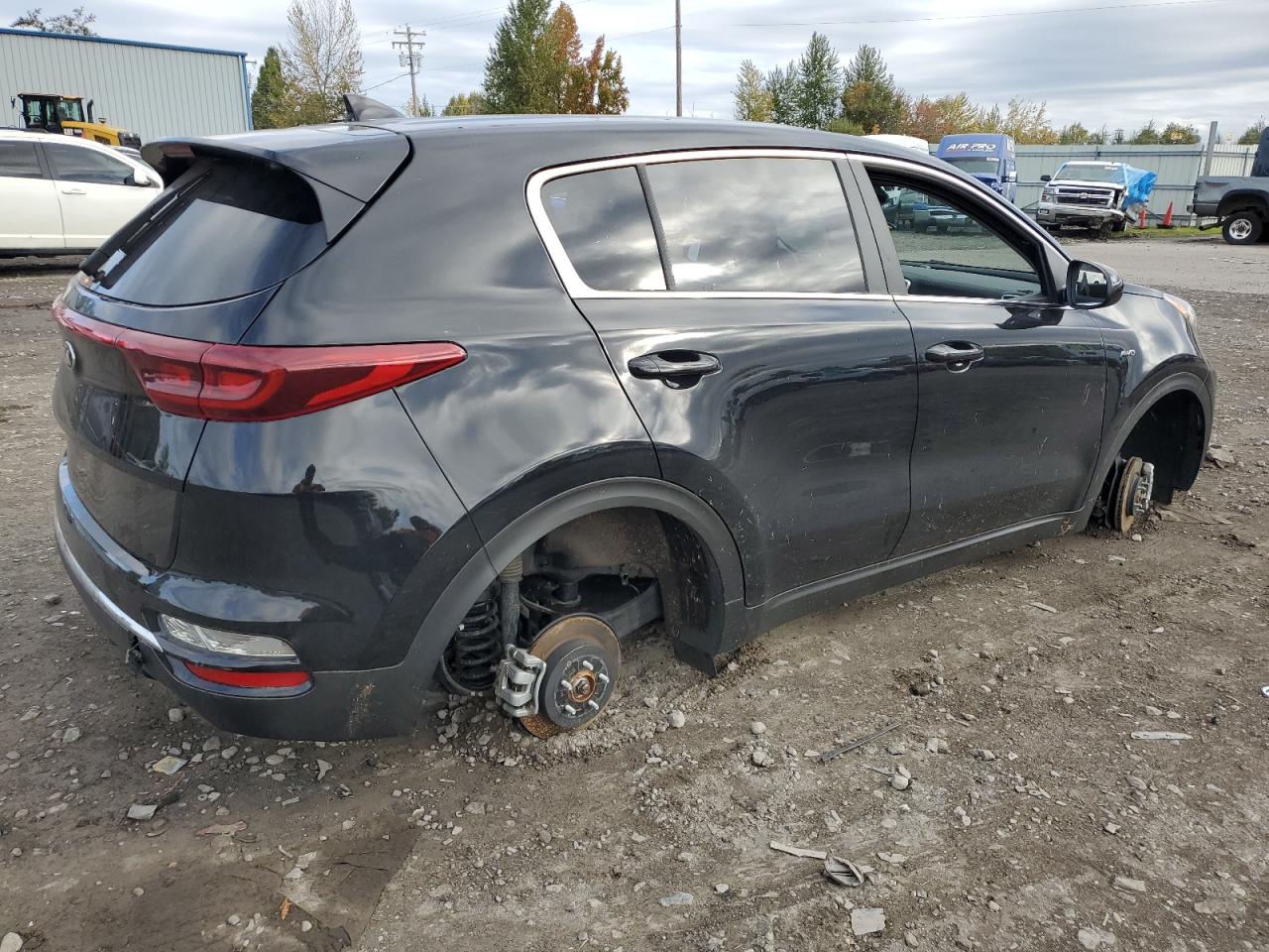 Obraz 3 z 2021 KIA SPORTAGE LX 2021 z VIN KNDPMCAC7M7934022