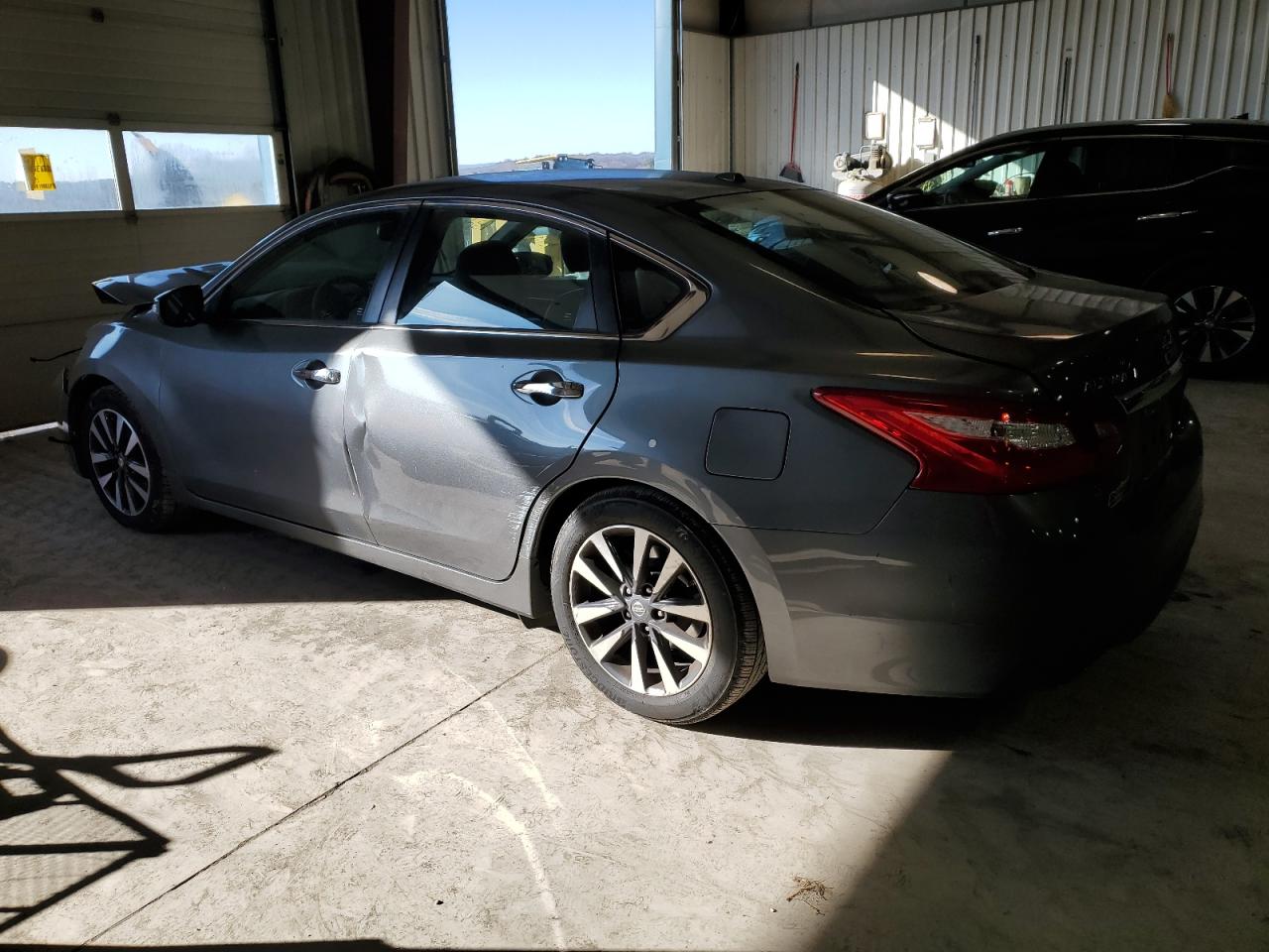 Image 2 of 2017 NISSAN ALTIMA 2.5 2017 with VIN 1N4AL3AP1HC234396