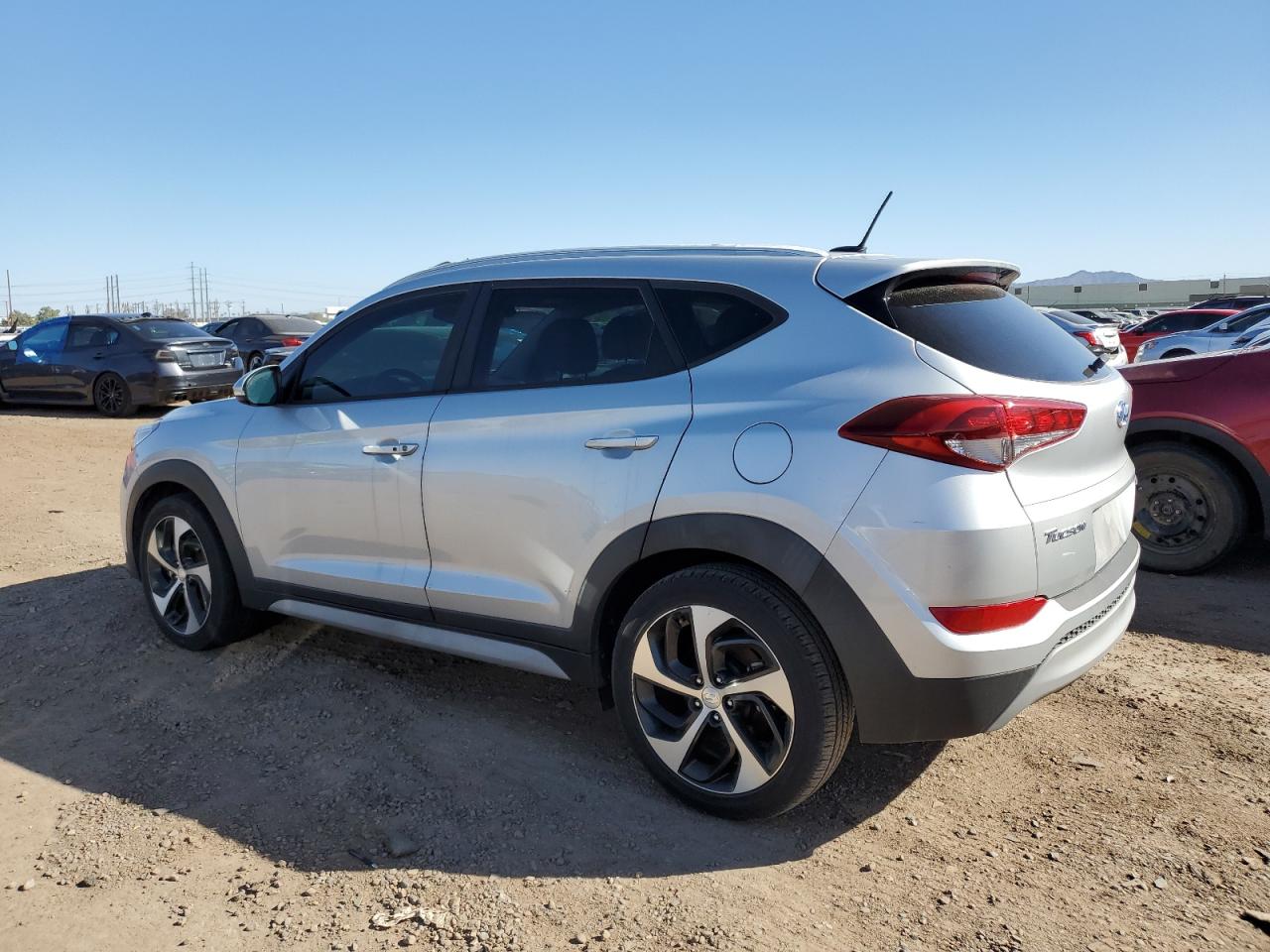 Изображение 2 2017 HYUNDAI TUCSON LIMITED 2017 с VIN KM8J33A26HU370558