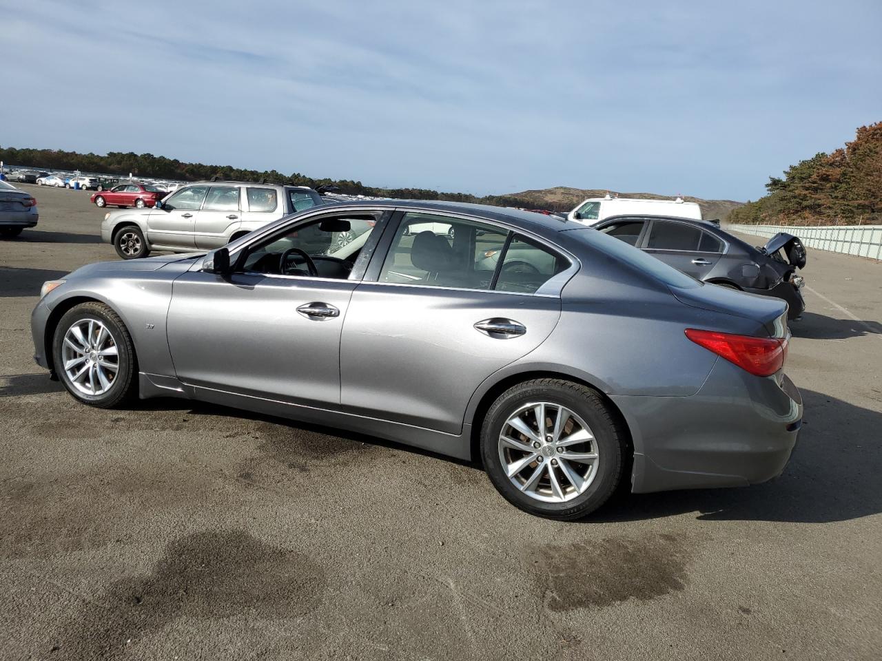 Image 2 of Infiniti Q50 Base 2014 with VIN JN1BV7AR7EM695970