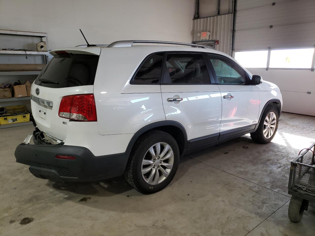 Image 3 of 2011 KIA SORENTO EX 2011 with VIN 5XYKUCA19BG063939