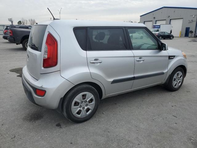 Image 3 of 2012 KIA SOUL  2012 with VIN KNDJT2A55C7355209