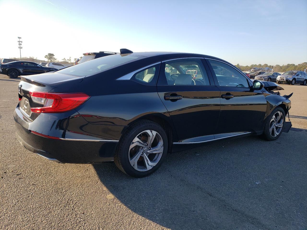 Image 3 of 2018 HONDA ACCORD EX 2018 with VIN 1HGCV1F49JA129334