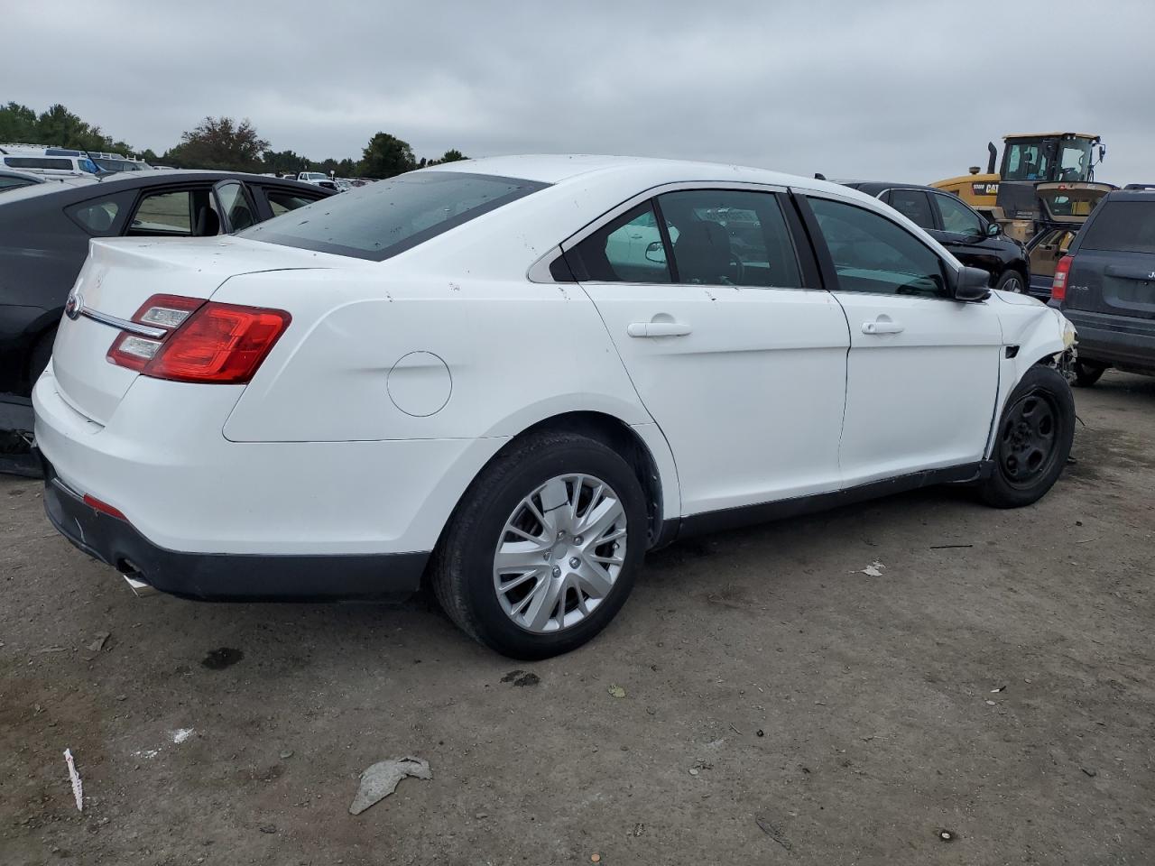 Image 3 of 2013 FORD TAURUS POLICE INTERCEPTOR 2013 with VIN 1FAHP2M82DG119116