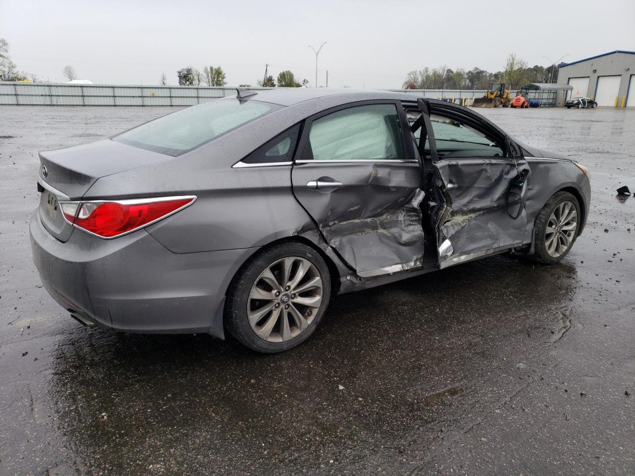 Image 3 of 2012 HYUNDAI SONATA SE 2012 with VIN 5NPEC4AC2CH385890