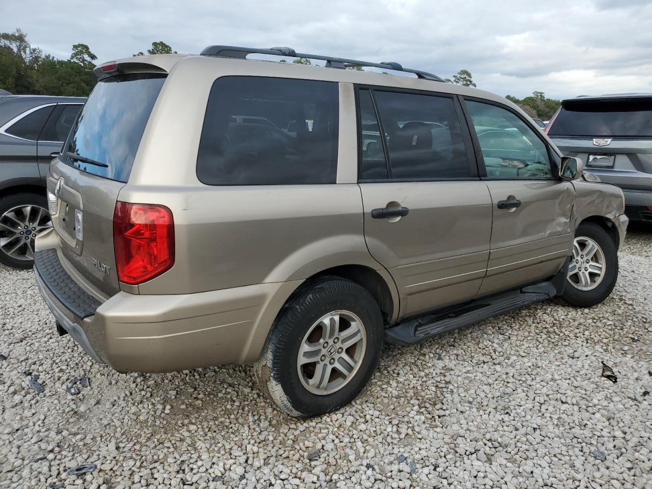 Image 3 of 2005 HONDA PILOT EXL 2005 with VIN 5FNYF18585B019833