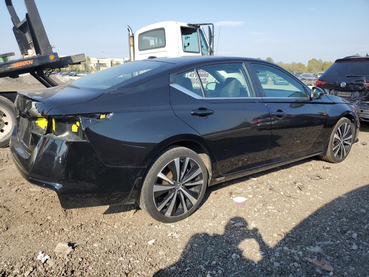 Image 3 of 2020 NISSAN ALTIMA SR 2020 with VIN 1N4BL4CW0LC127573