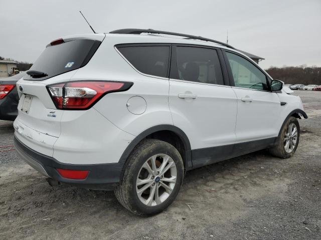 Image 3 of 2018 FORD ESCAPE SE 2018 with VIN 1FMCU9GD1JUD15586