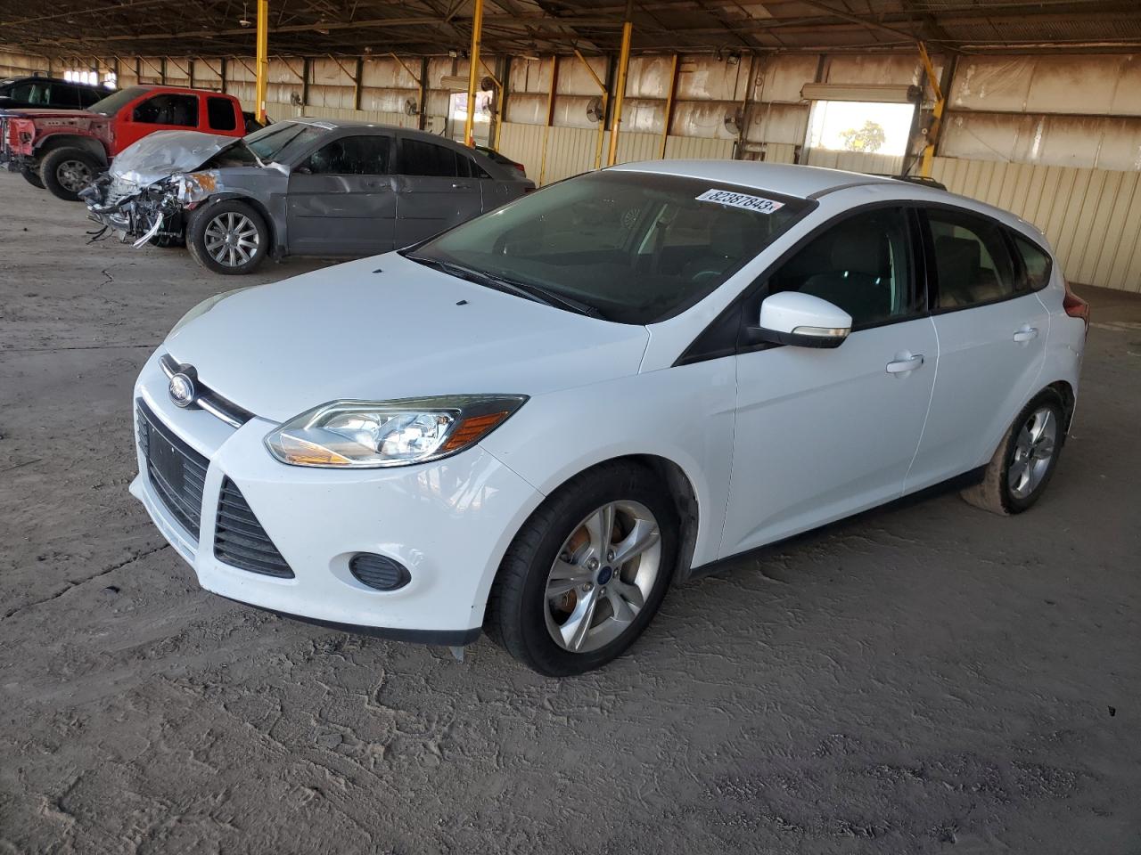 Image 1 of 2013 FORD FOCUS SE 2013 with VIN 1FADP3K27DL152705