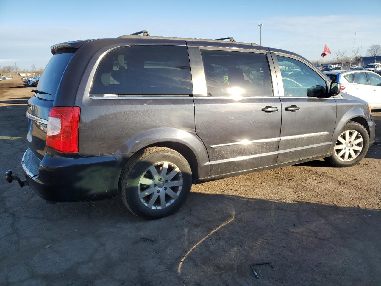 Image 3 of 2014 CHRYSLER TOWN & COUNTRY TOURING 2014 with VIN 2C4RC1BG8ER271772