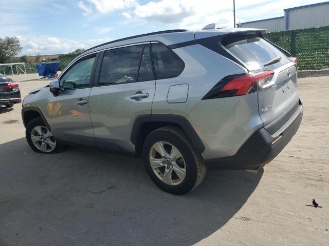 Изображение 2 2021 TOYOTA RAV4 XLE 2021 с VIN 2T3W1RFV7MC128124