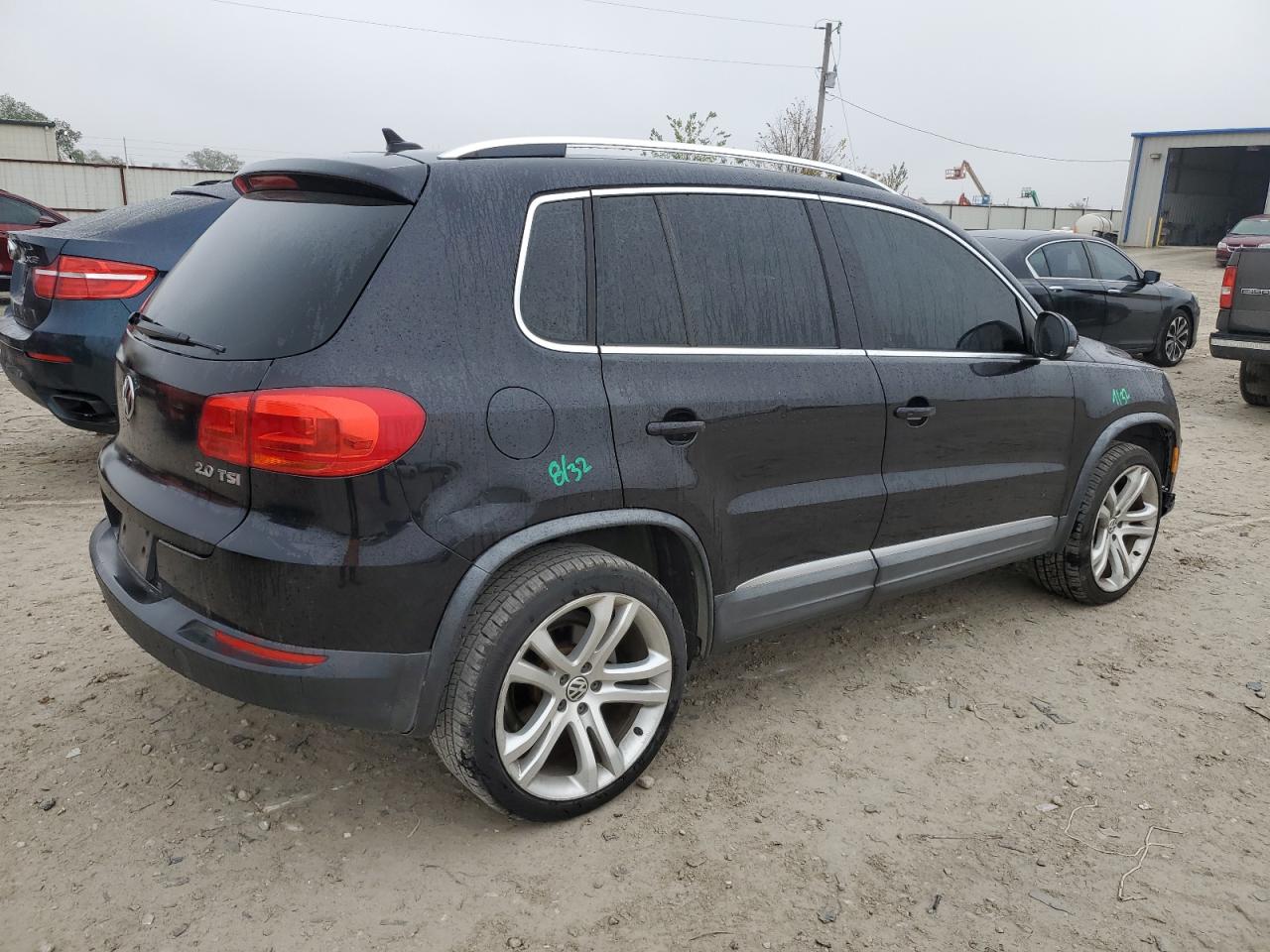 Image 3 of 2013 VOLKSWAGEN TIGUAN S 2013 with VIN WVGAV7AX5DW544650