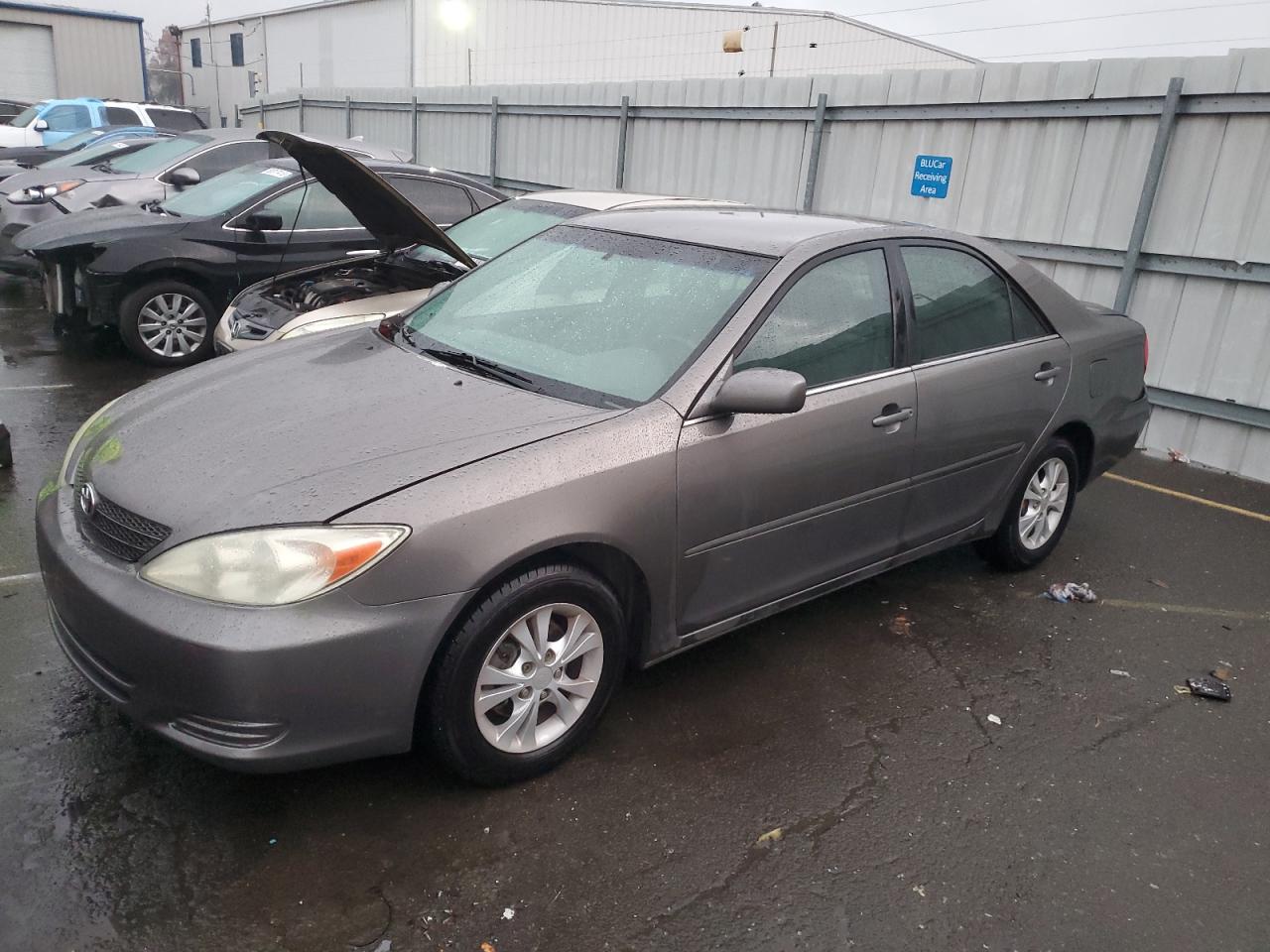 Изображение 1 2004 TOYOTA CAMRY LE 2004 с VIN 4T1BF30K54U569916