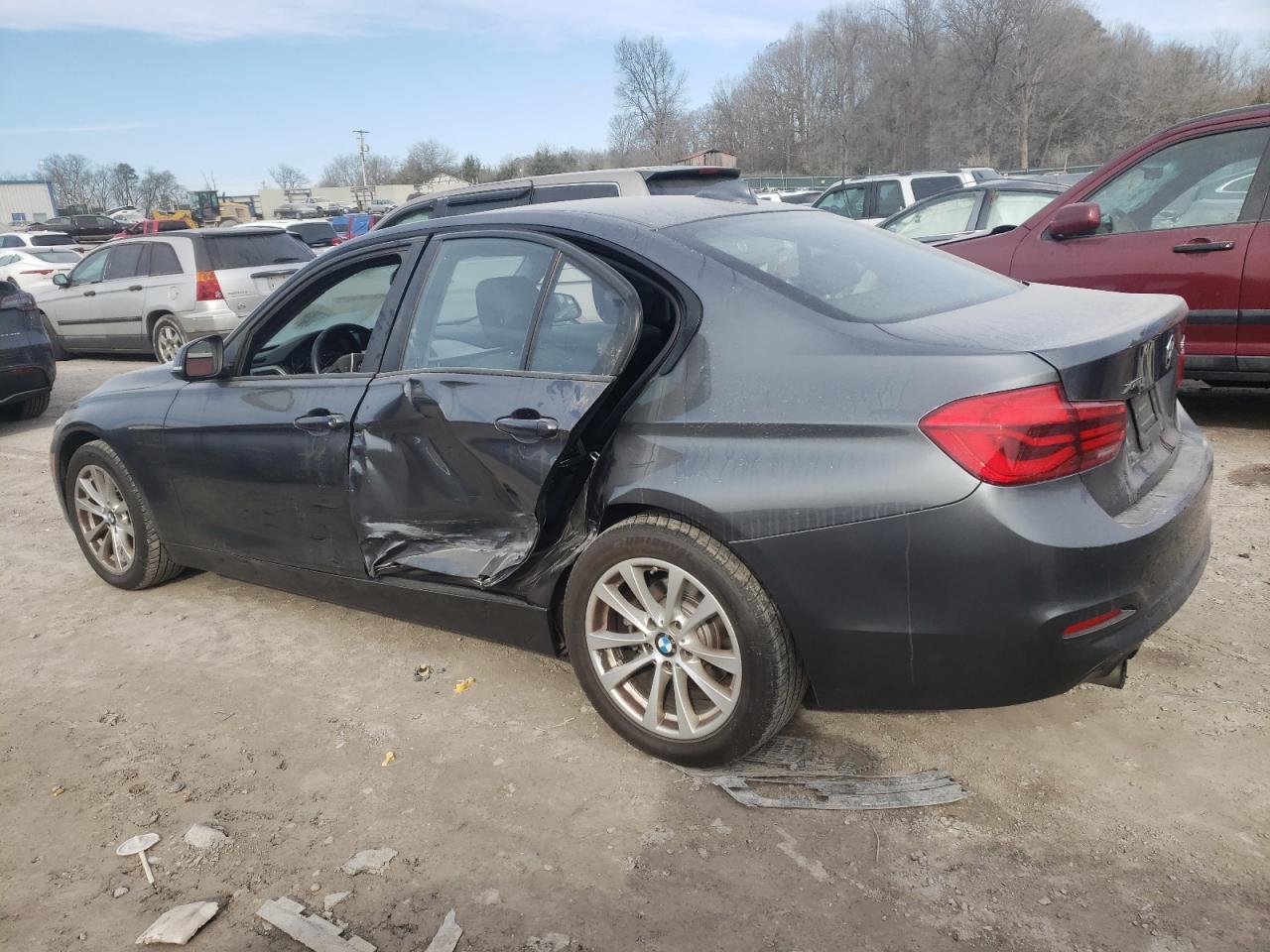 Изображение 2 2018 BMW 320 XI 2018 с VIN WBA8E5G5XJNV02017