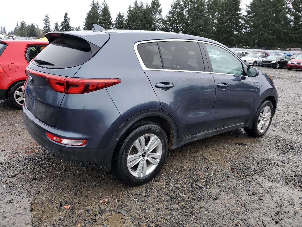 Image 3 of 2018 KIA SPORTAGE LX 2018 with VIN KNDPMCAC6J7379527