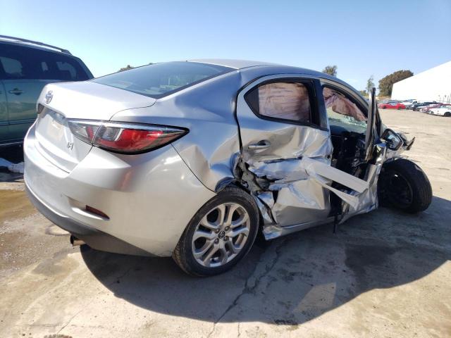 Obraz 3 z 2017 TOYOTA YARIS IA  2017 z VIN 3MYDLBYV0HY178157