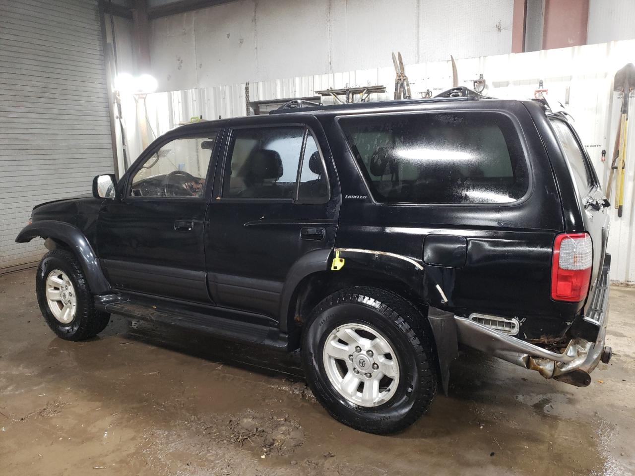 Image 2 of 1997 TOYOTA 4RUNNER LIMITED 1997 with VIN JT3HN87R4V0127188