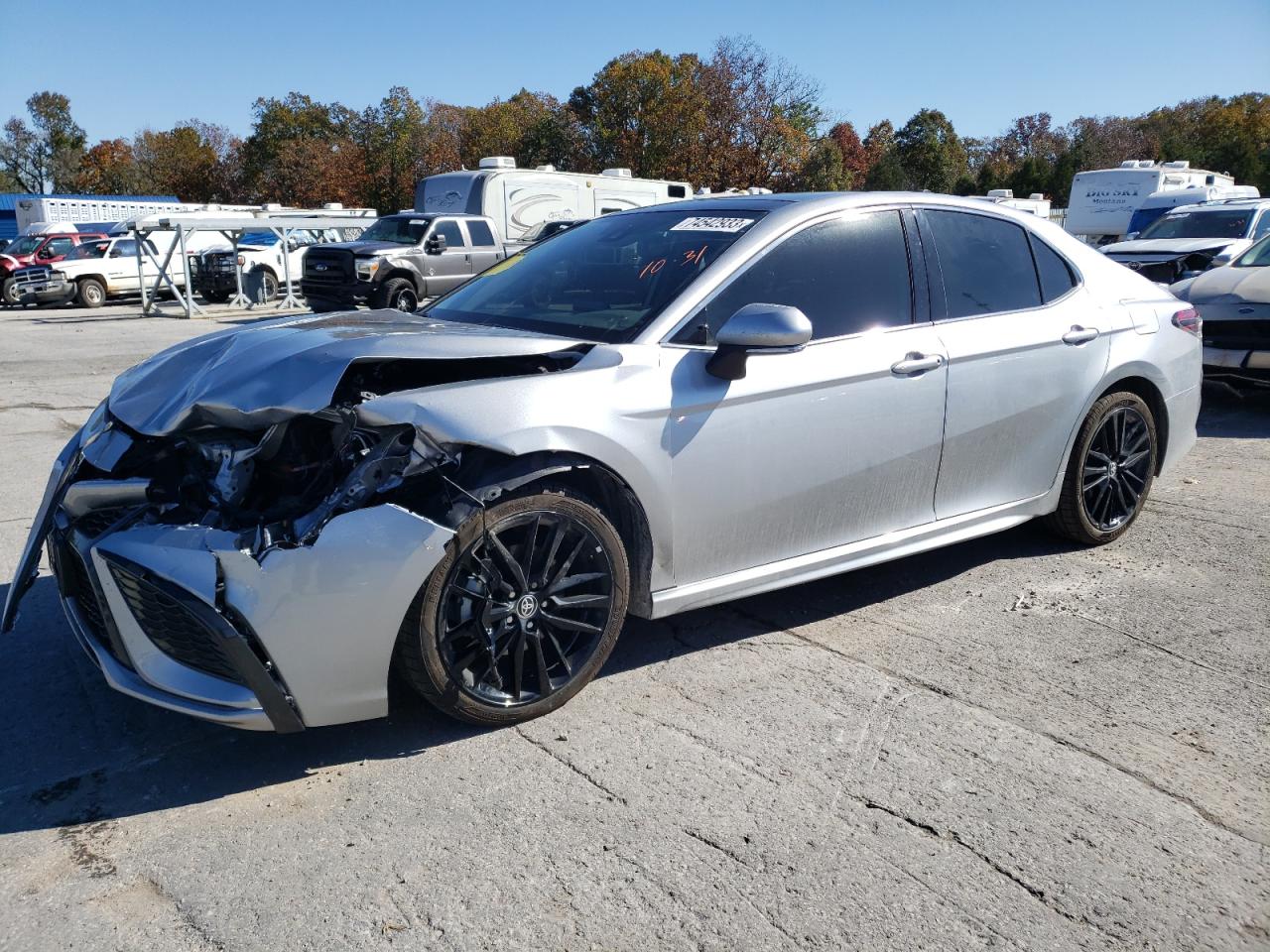 Obraz 1 z 2022 TOYOTA CAMRY XSE 2022 z VIN 4T1K61AK3NU713774