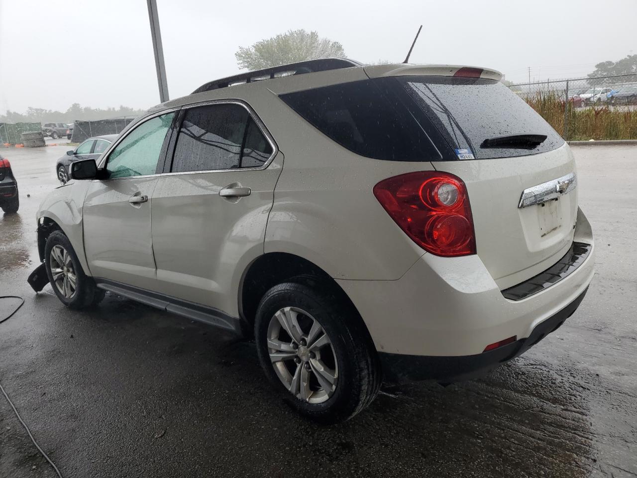 Image 2 of 2014 CHEVROLET EQUINOX LT 2014 with VIN 1GNALBEK5EZ126821