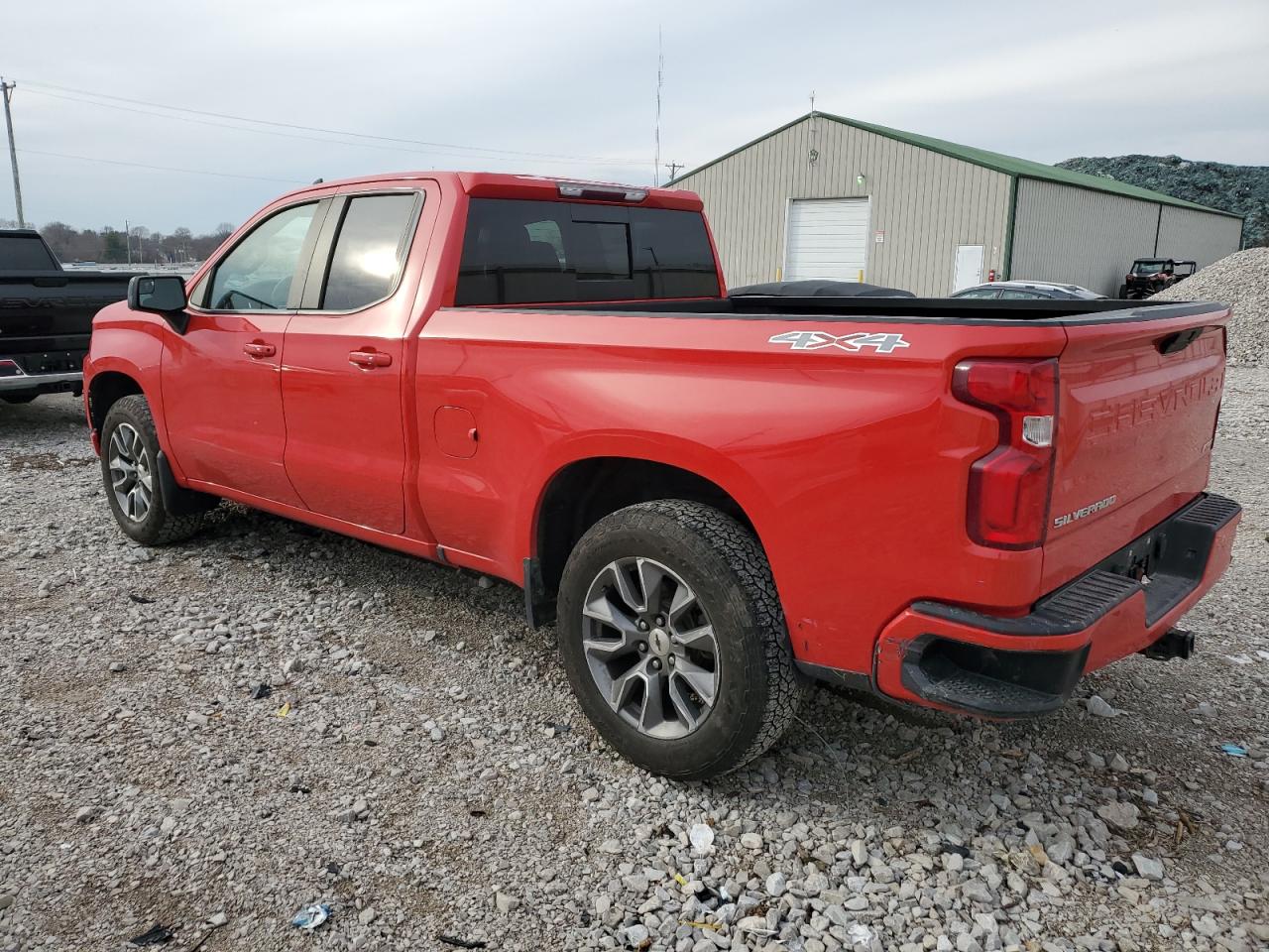Изображение 2 2019 CHEVROLET SILVERADO K1500 RST 2019 с VIN 1GCRYEEK8KZ269143
