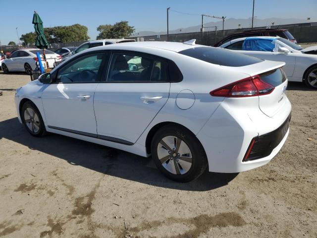 Image 2 of 2019 HYUNDAI IONIQ BLUE 2019 with VIN KMHC65LC4KU111365