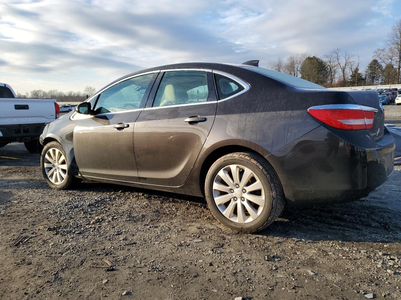 Изображение 2 2015 BUICK VERANO  2015 с VIN 1G4PP5SK6F4154179