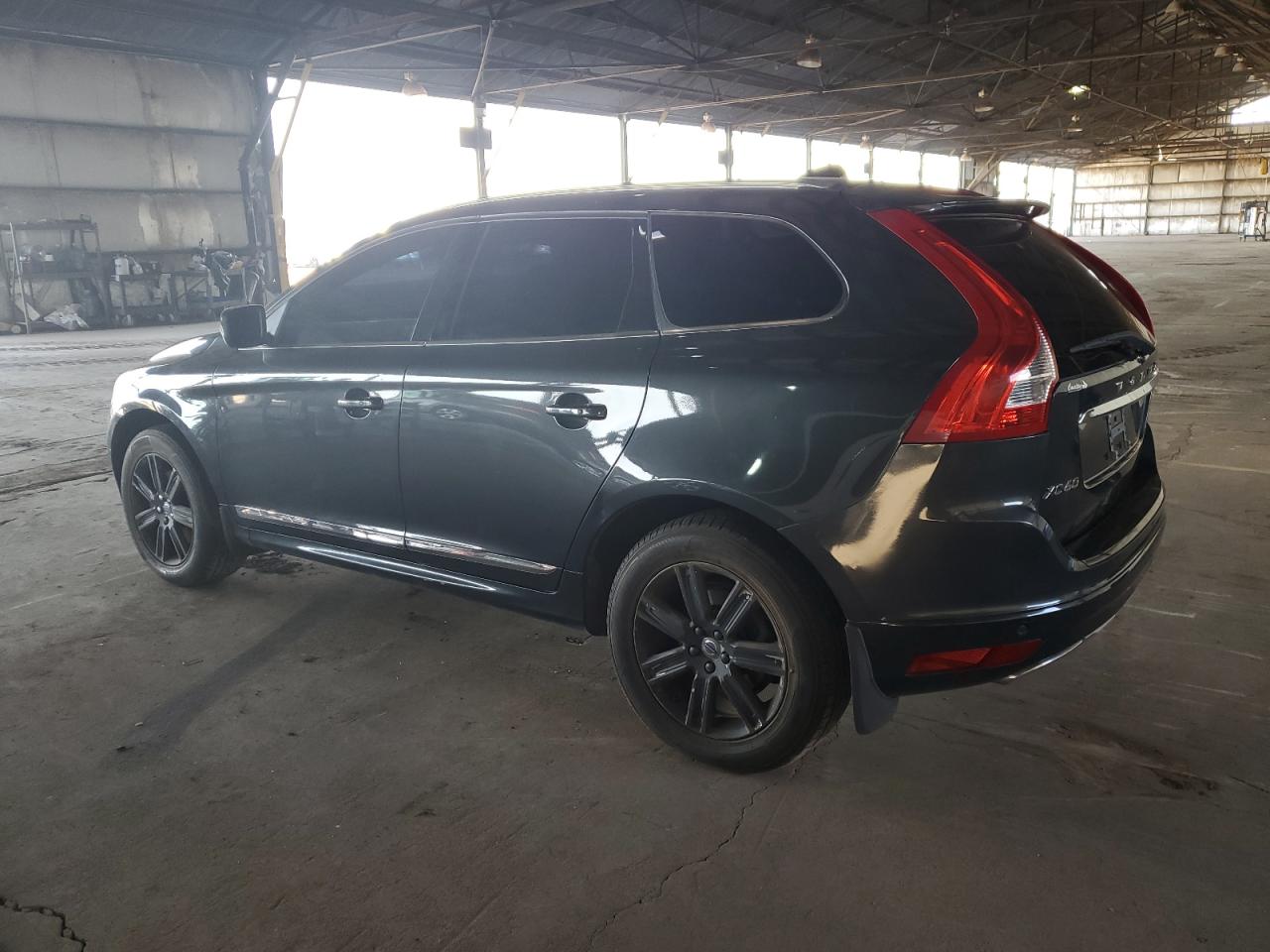 Obraz 2 z 2016 VOLVO XC60 T6 PREMIER 2016 z VIN YV449MRK2G2909520