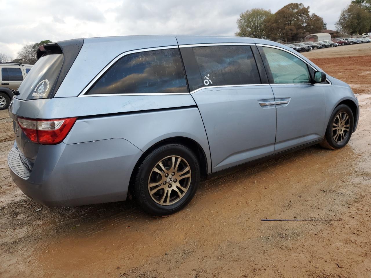 Изображение 3 2011 HONDA ODYSSEY EX 2011 с VIN 5FNRL5H48BB028460