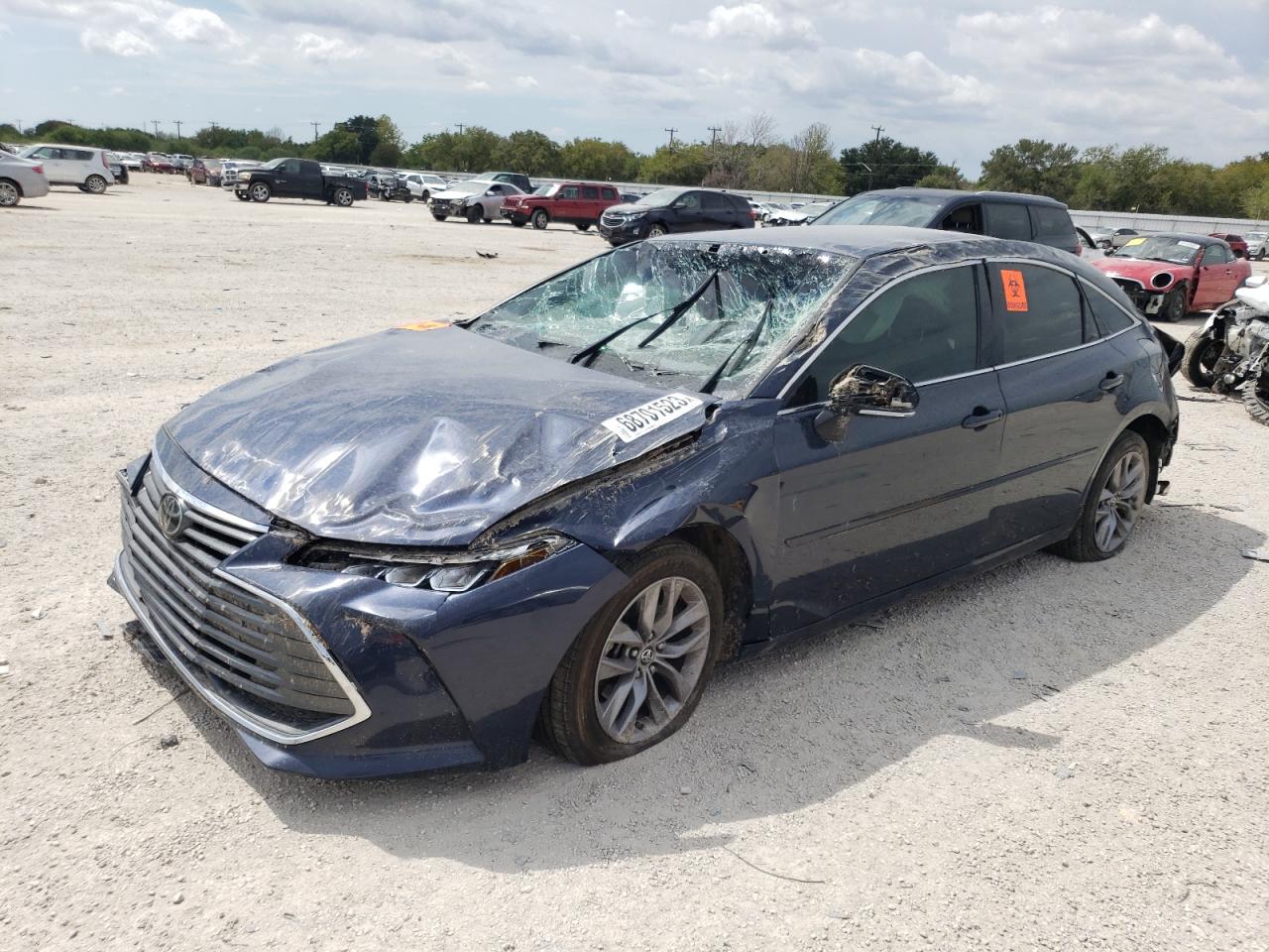 Изображение 2019 TOYOTA AVALON XLE 2019