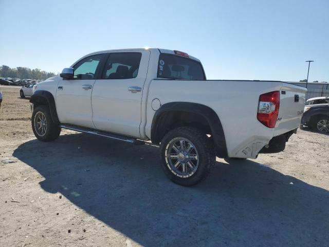 Изображение 2 2017 TOYOTA TUNDRA CREWMAX 1794 2017 с VIN 5TFAW5F15HX645505