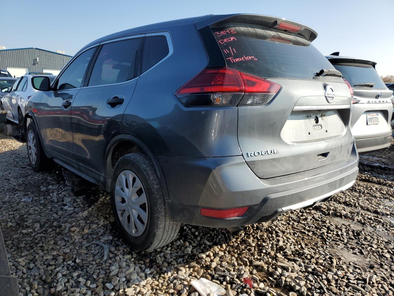 Obraz 2 z 2017 NISSAN ROGUE SV 2017 z VIN 5N1AT2MV7HC846998