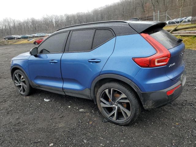 Image 2 of 2021 VOLVO XC40 T5 R-DESIGN 2021 with VIN YV4162UM2M2493442