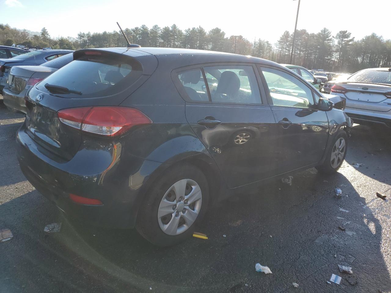 Obraz 3 z 2017 KIA FORTE LX 2017 z VIN KNAFK5A82H5693574