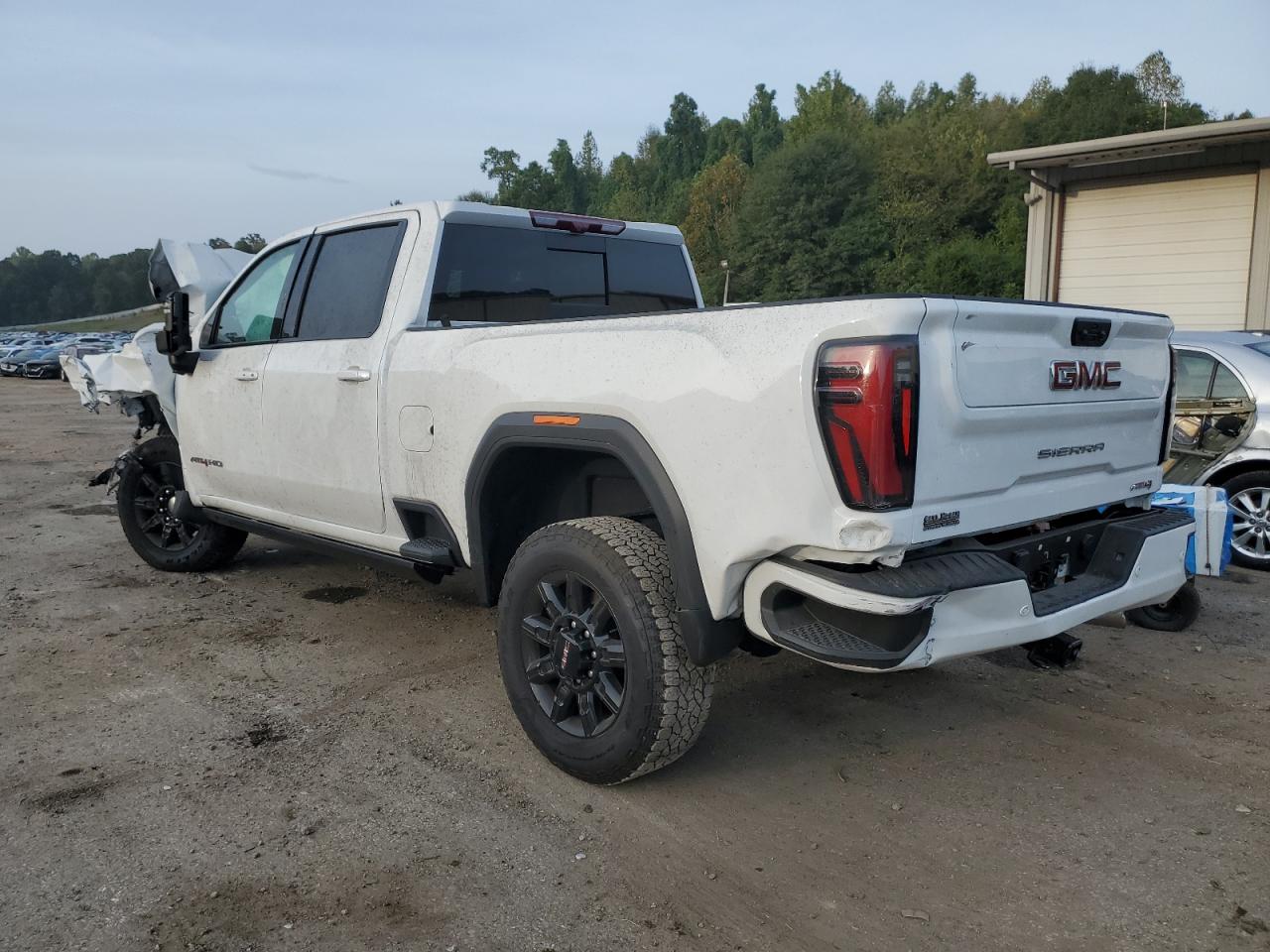 Image 2 of 2024 GMC SIERRA K2500 AT4 2024 with VIN 1GT49PEY1RF160915