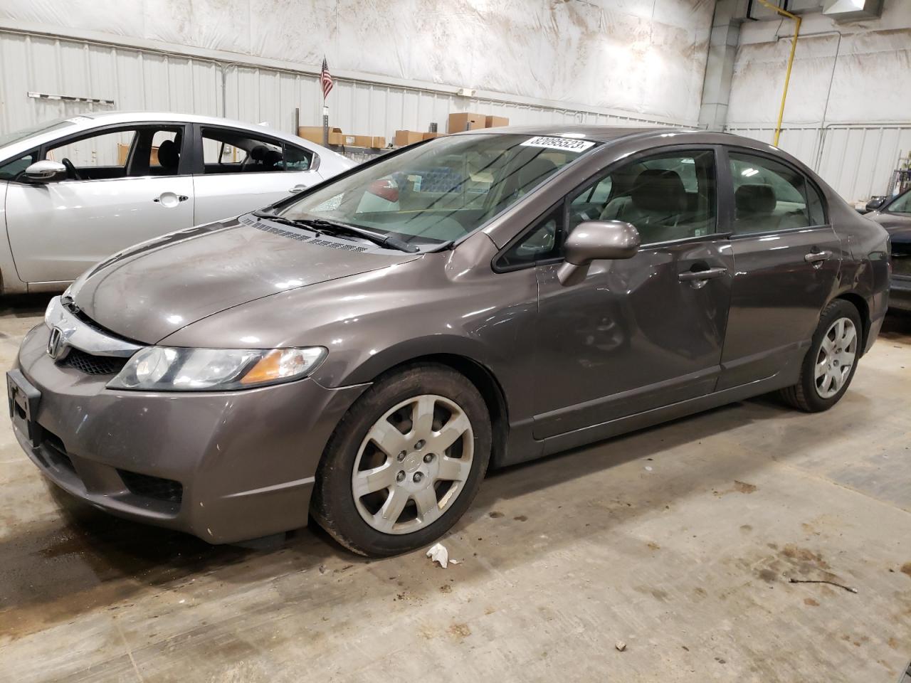 Изображение 1 2010 HONDA CIVIC LX 2010 с VIN 19XFA1F50AE002517