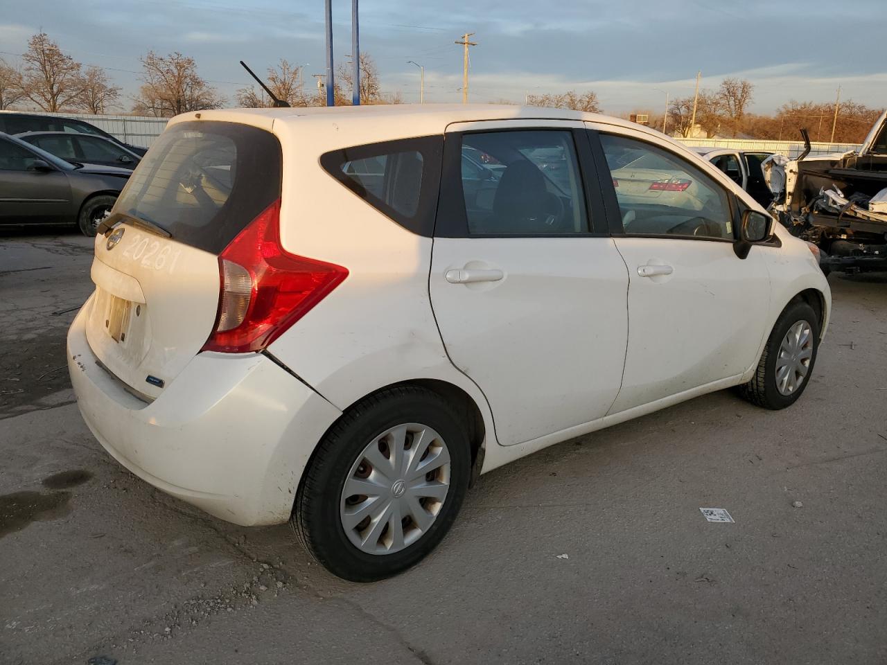 Image 3 of 2015 NISSAN VERSA NOTE S 2015 with VIN 3N1CE2CP9FL379243