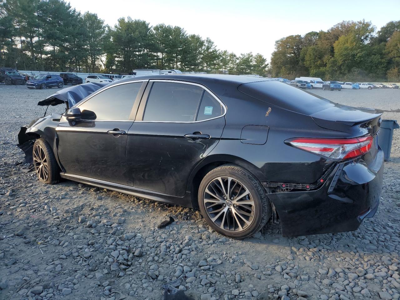 Obraz 2 z 2018 TOYOTA CAMRY L 2018 z VIN 4T1B11HK4JU144125